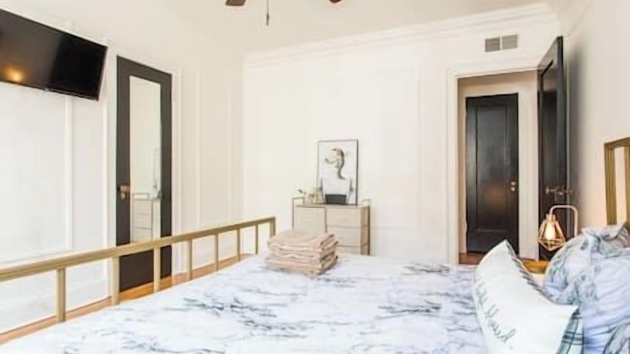 Photo of Bedroom in Streeterville