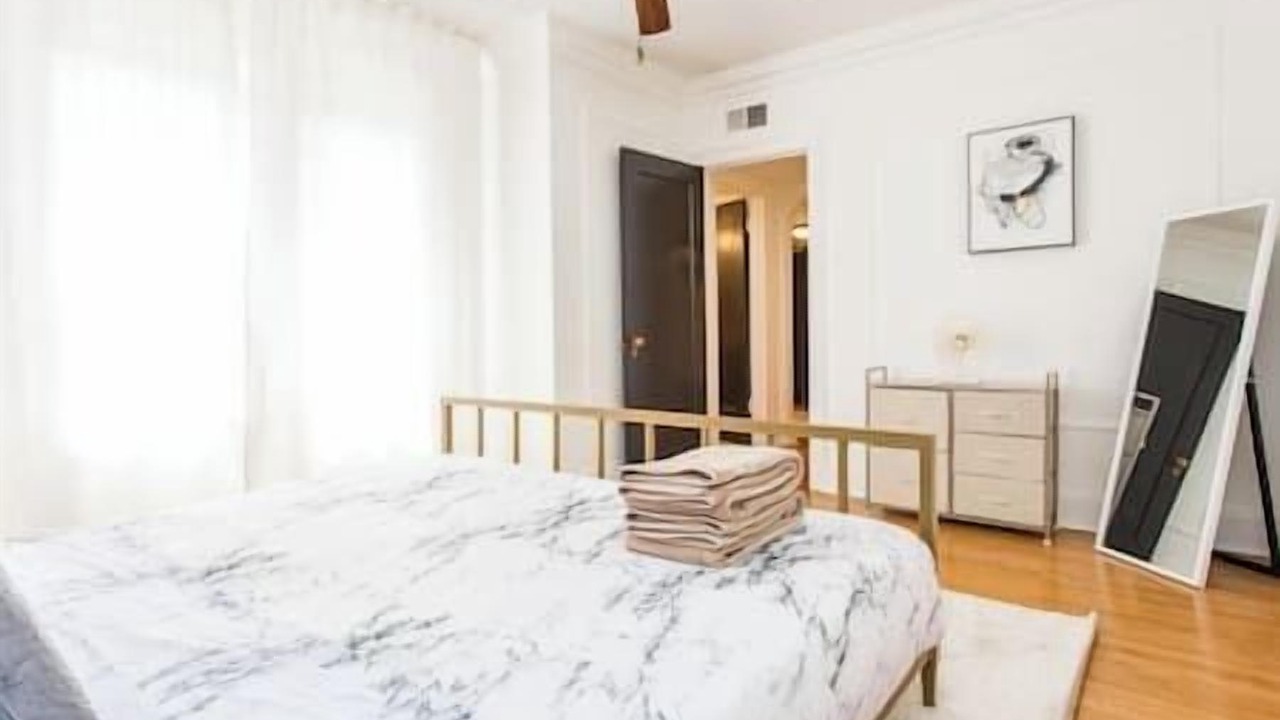 Photo of Bedroom in Streeterville