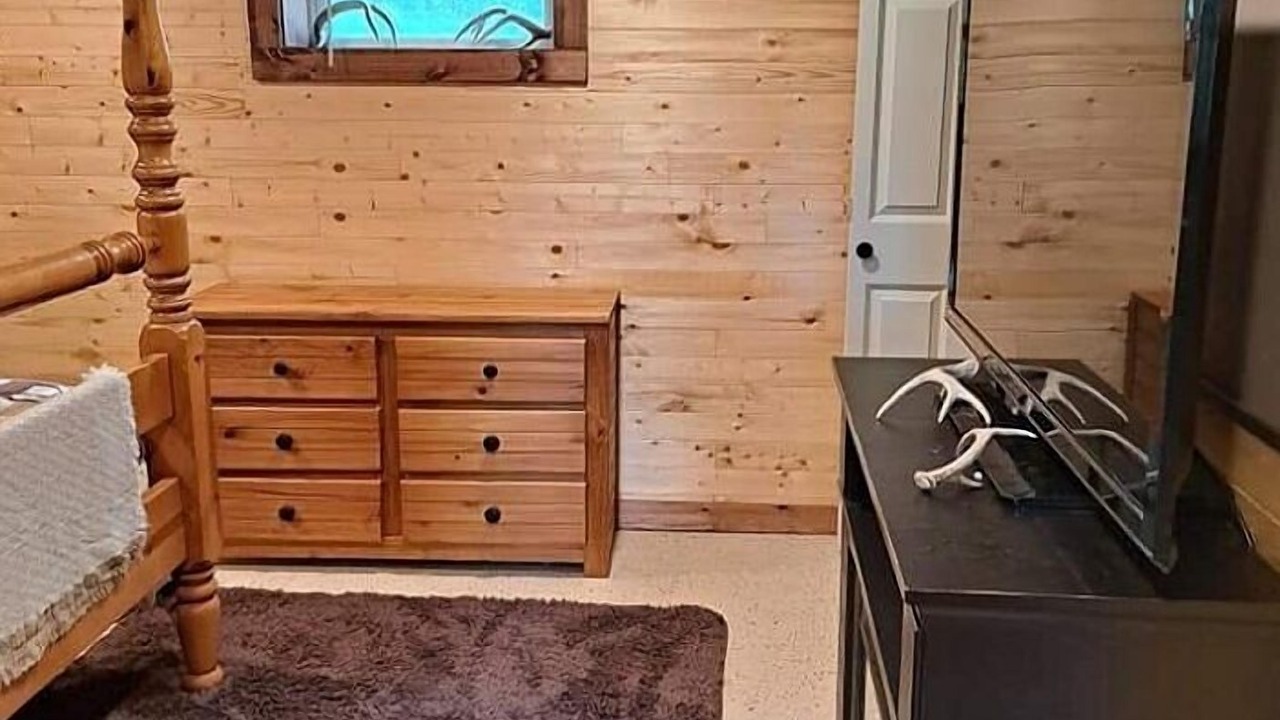 Photo of Bedroom in Marshall