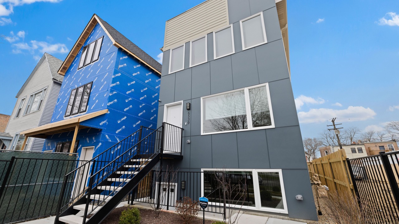 Photo of Outdoor in Woodlawn