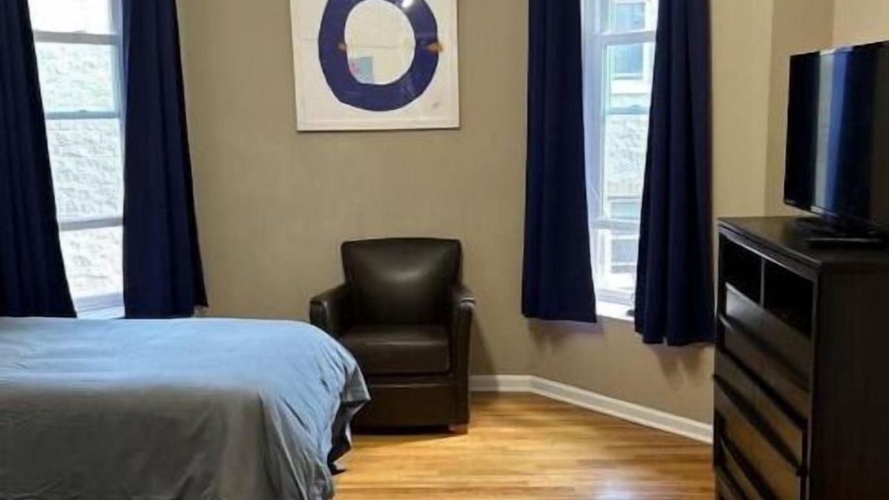 Photo of Bedroom in Oakland
