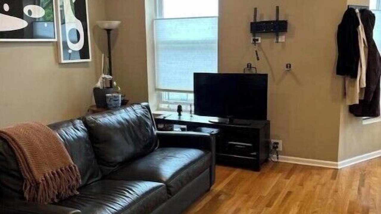 Photo of Livingroom in Oakland