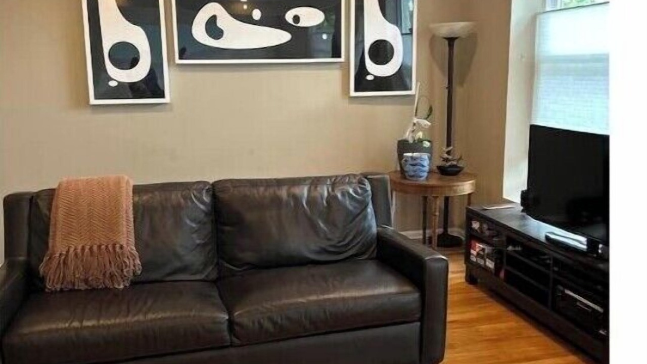 Photo of Livingroom in Oakland