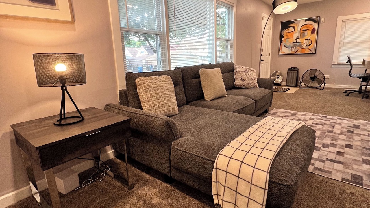 Photo of Livingroom in South Deering