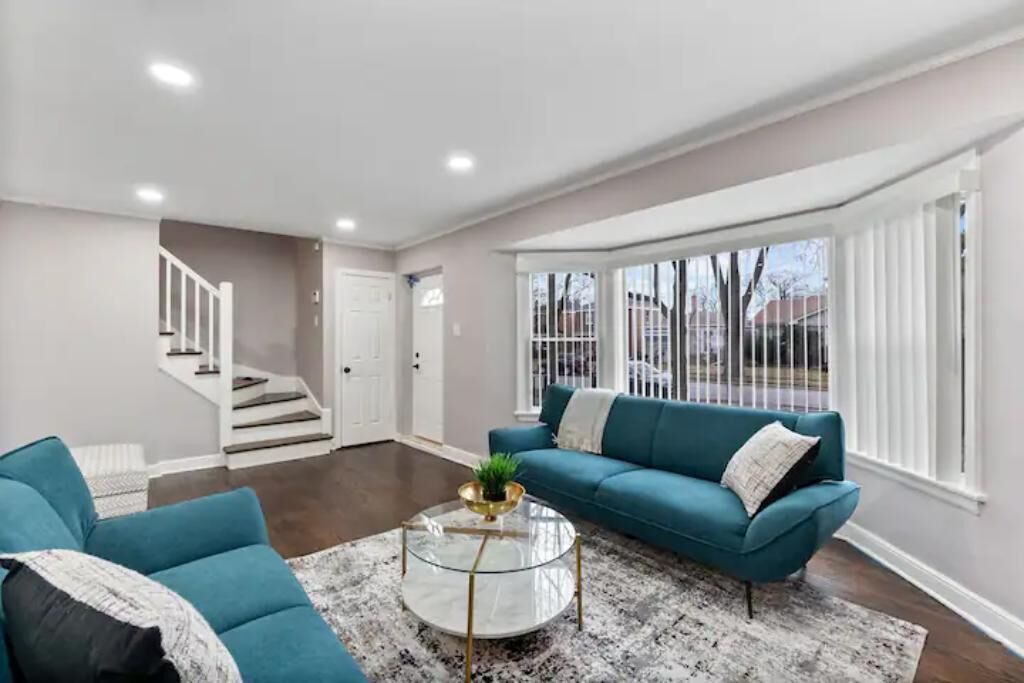 Photo of Livingroom in South Deering