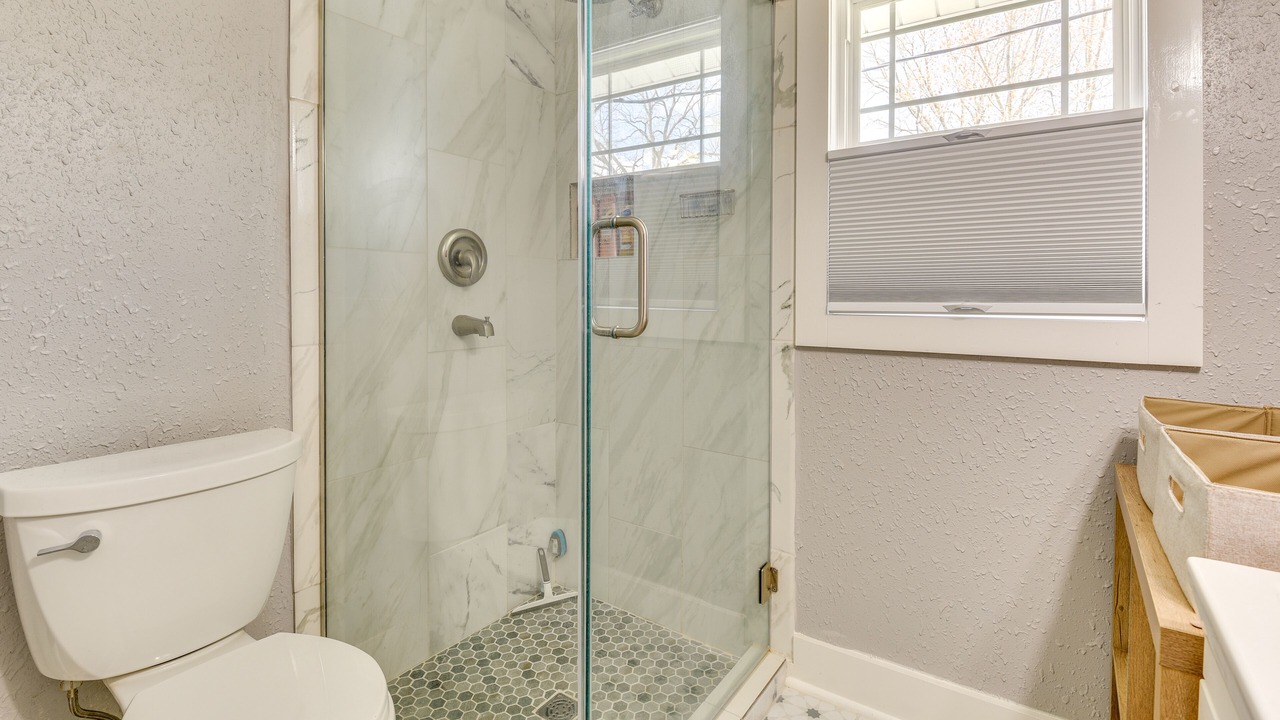 Photo of Bathroom in Anna