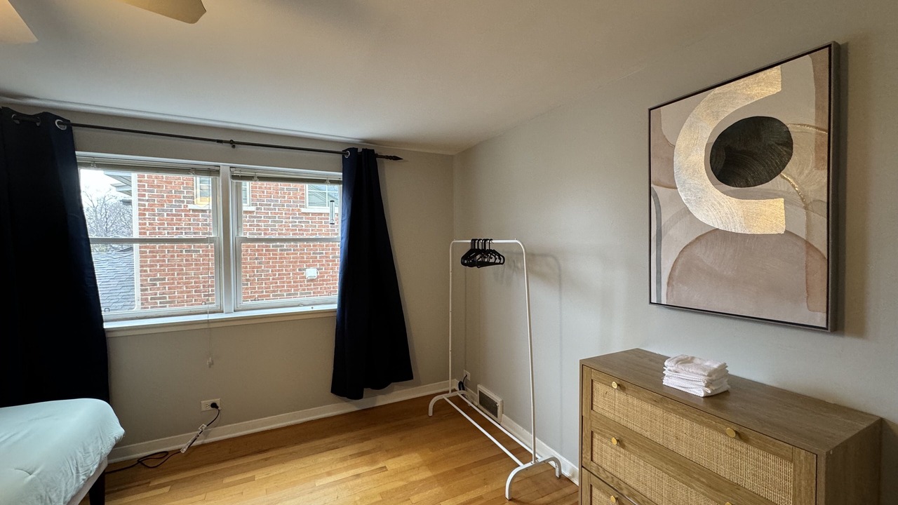 Photo of Bedroom in Skokie