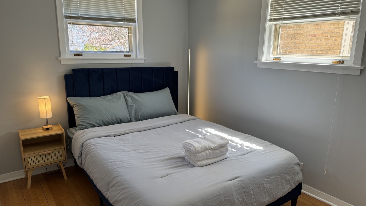 Photo of Bedroom in Skokie