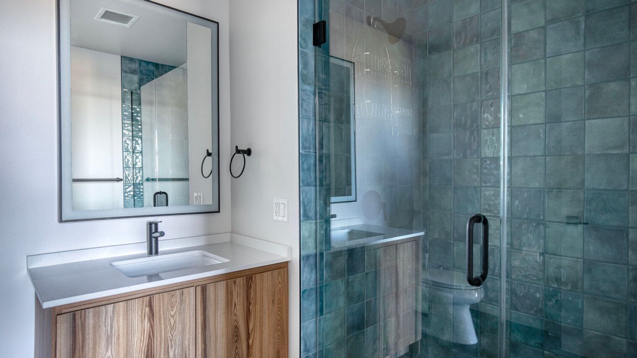 Photo of Bathroom in Near West Side