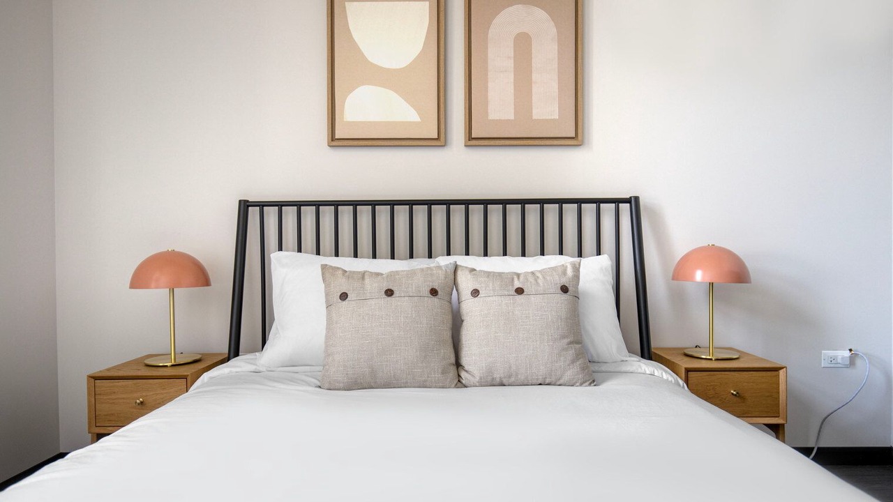 Photo of Bedroom in Near West Side