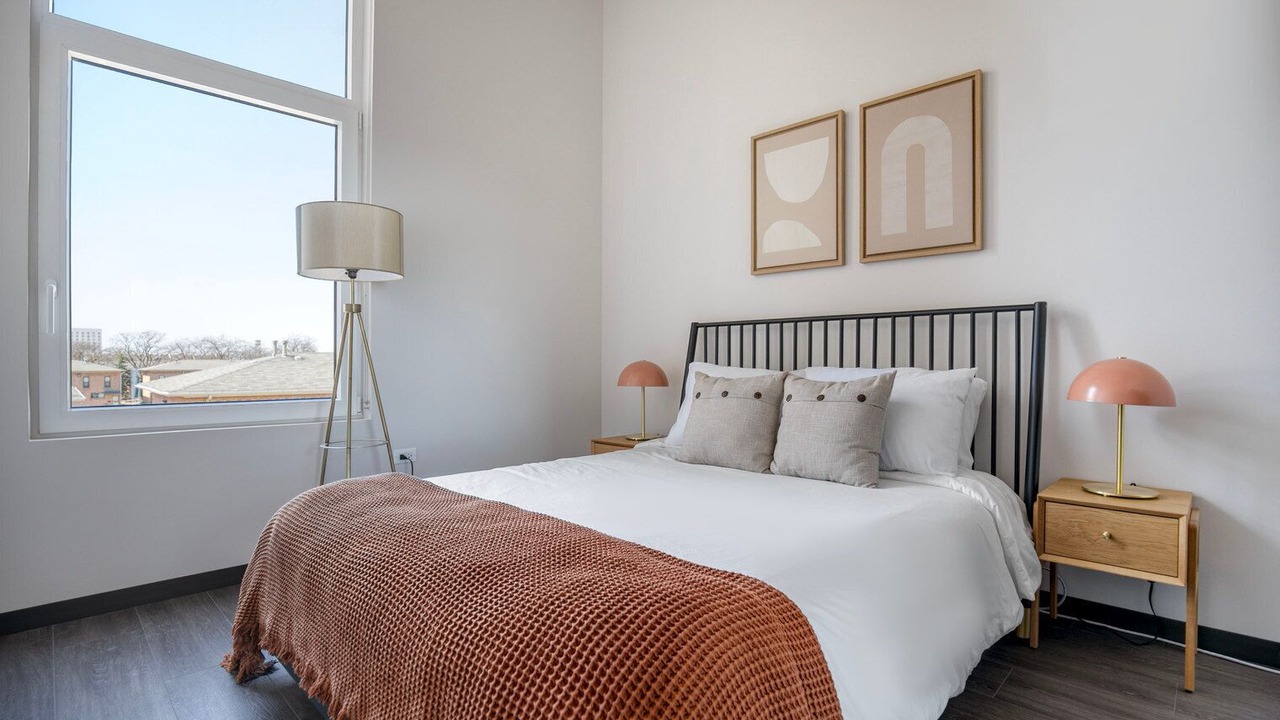 Photo of Bedroom in Near West Side
