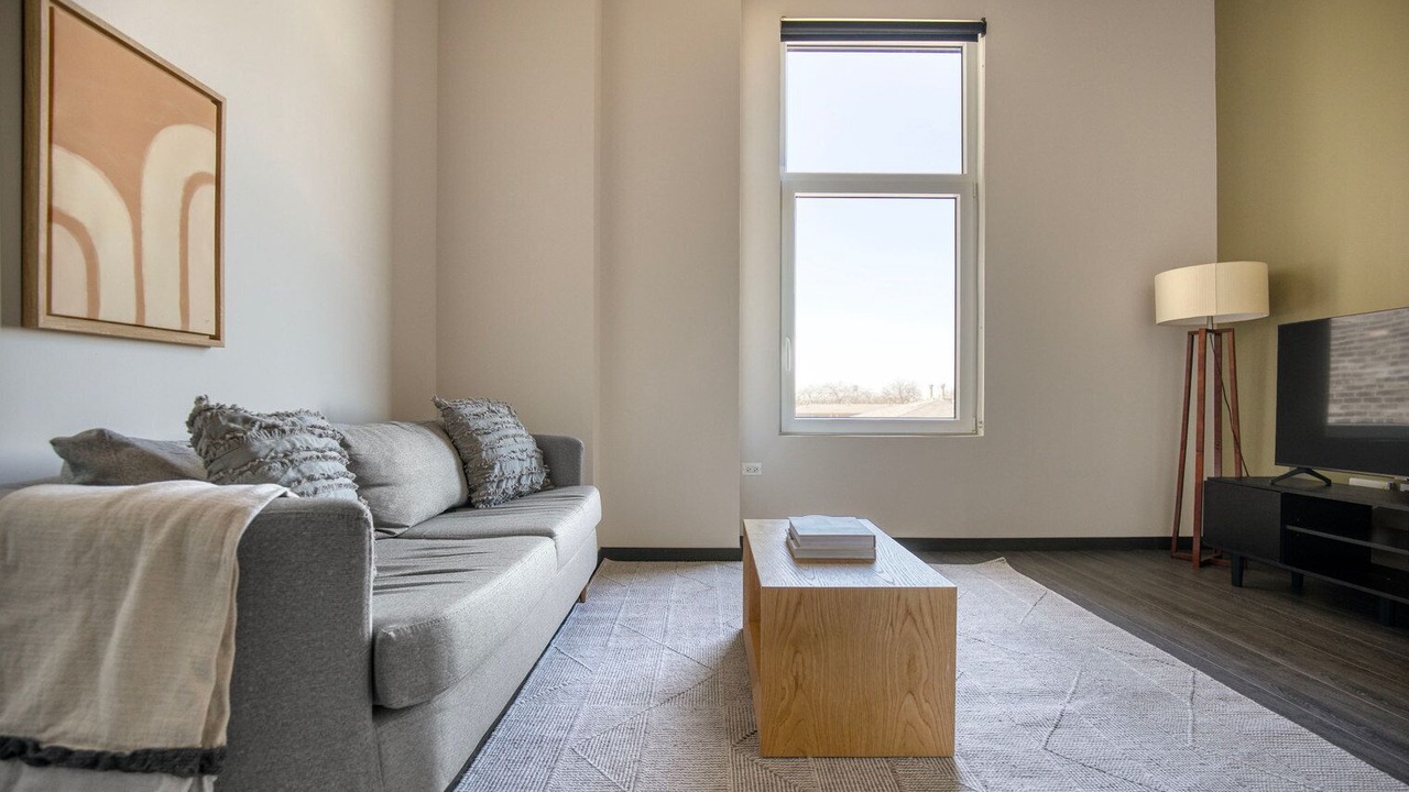 Photo of Livingroom in Near West Side