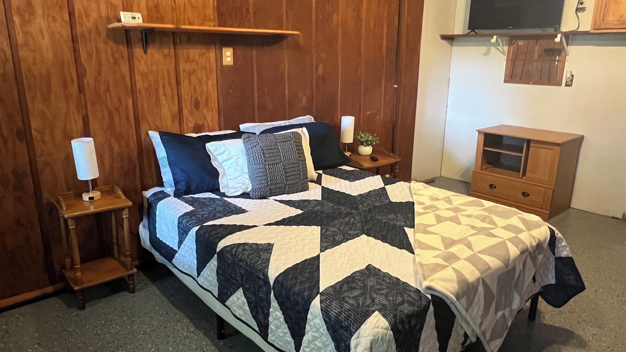 Photo of Bedroom in Murphysboro