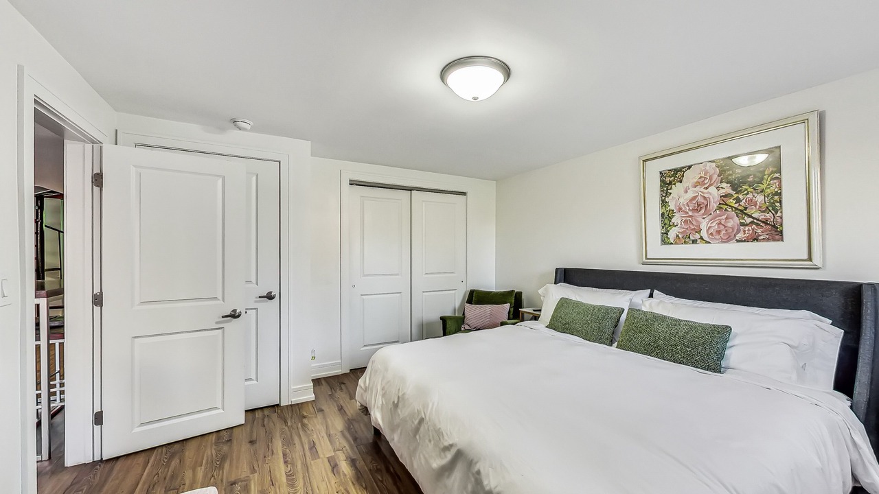 Photo of Bedroom in Evanston
