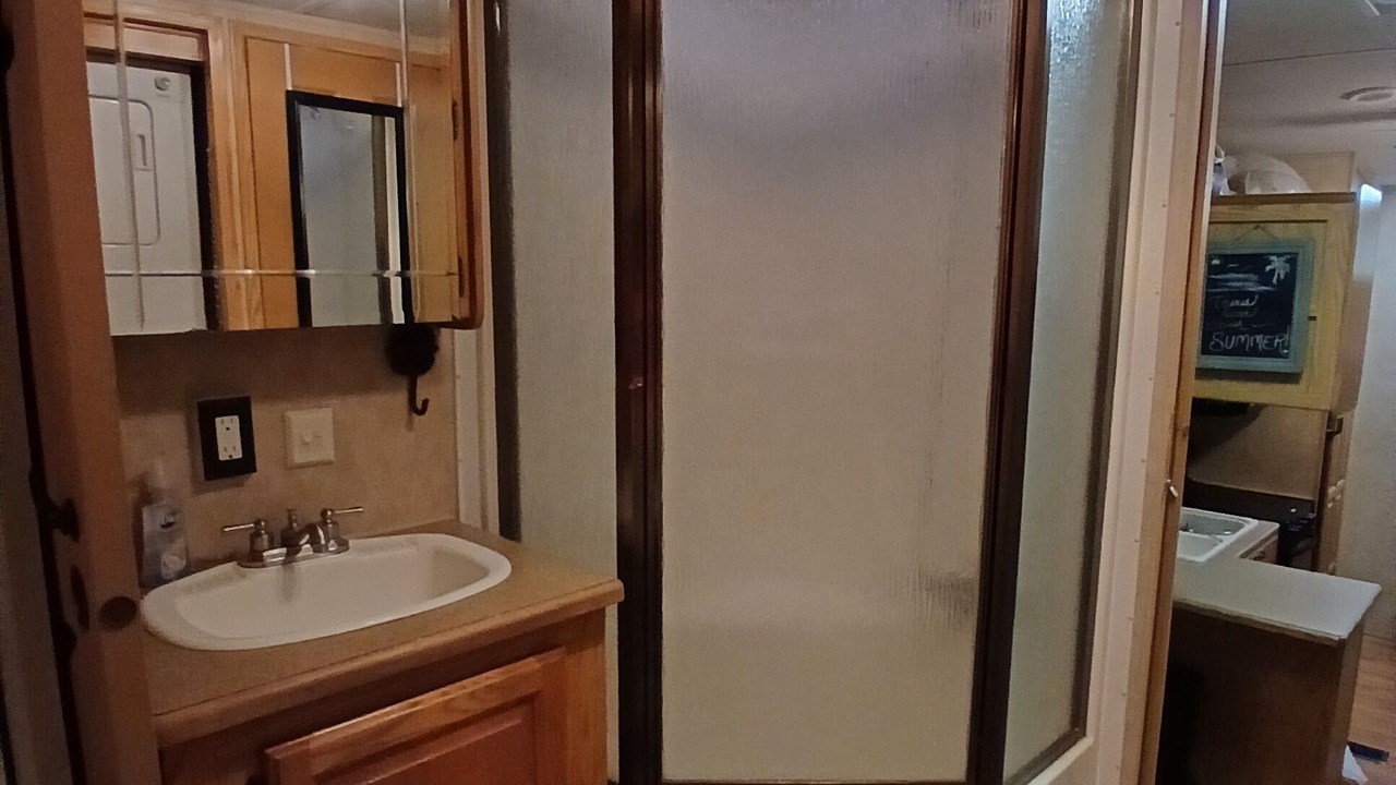 Photo of Bathroom in Goreville