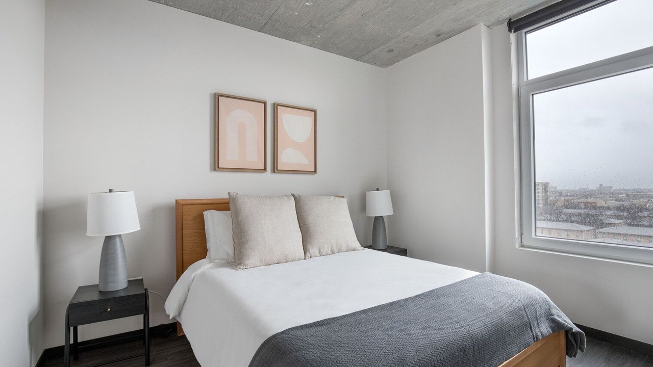 Photo of Bedroom in Near West Side