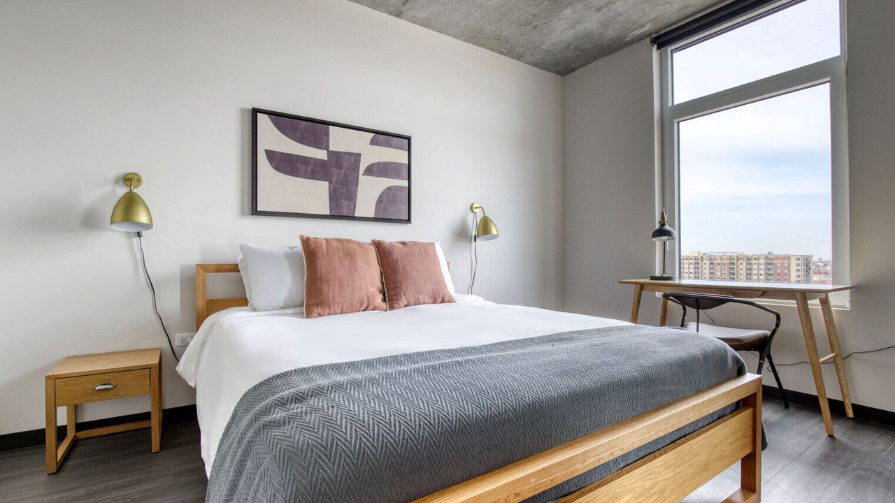 Photo of Bedroom in Near West Side