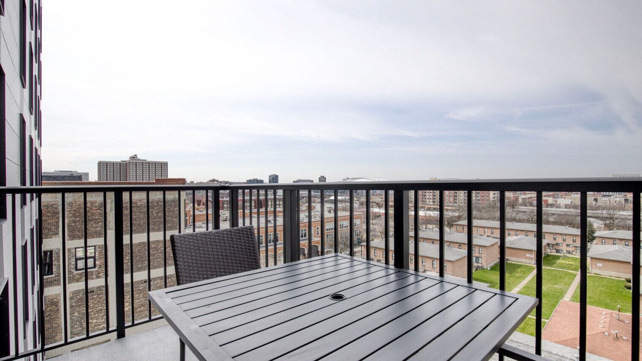 Photo of Outdoor in Near West Side