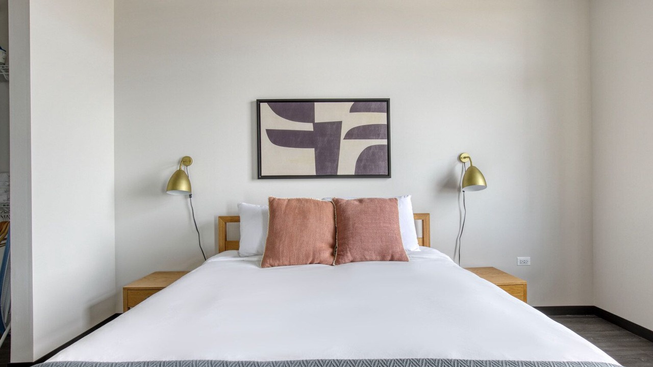 Photo of Bedroom in Near West Side