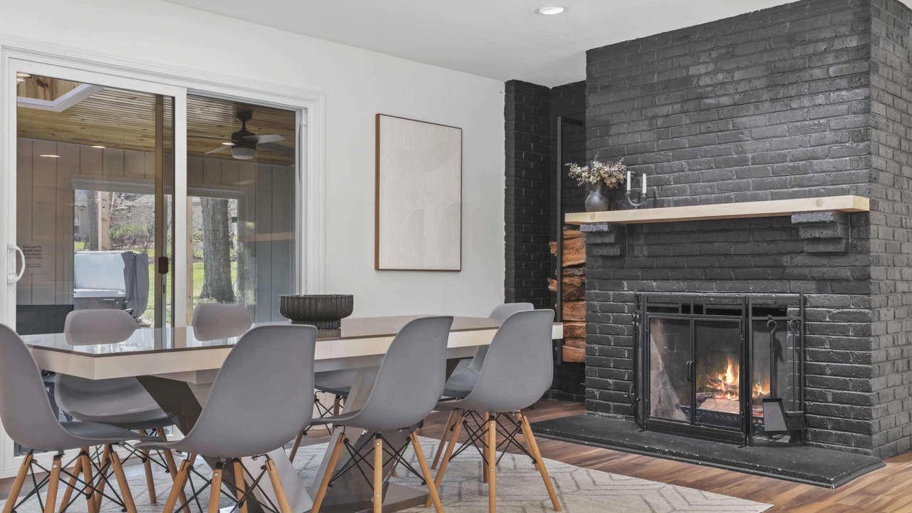 Photo of Livingroom in Loves Park