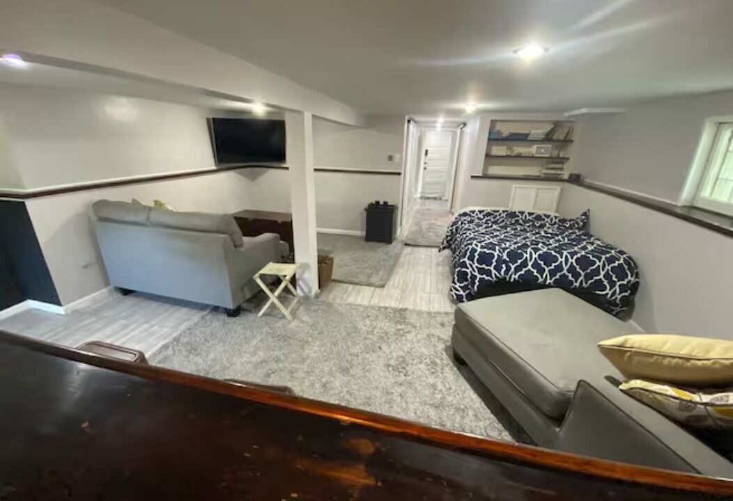 Photo of Bedroom in Clarendon Hills