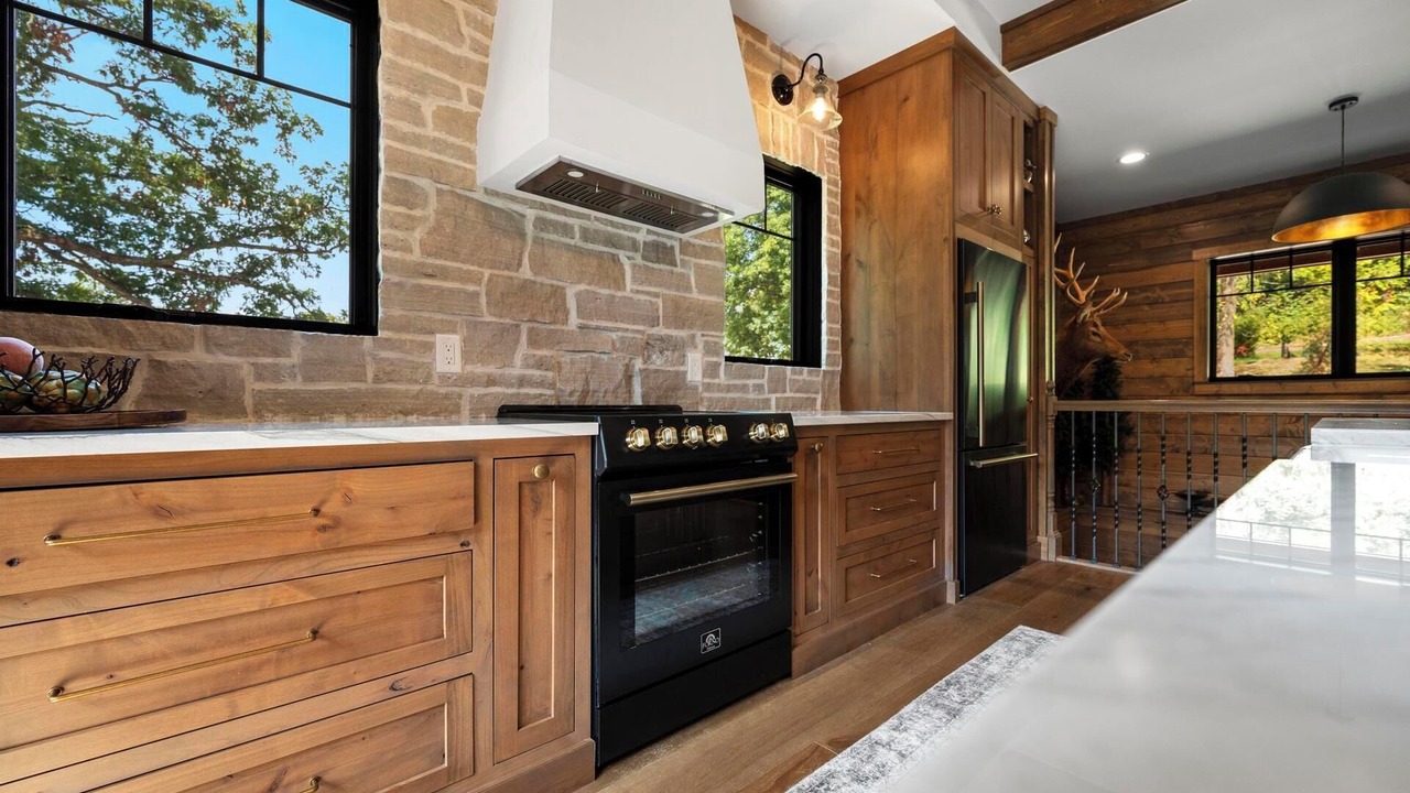 Photo of Kitchen in Elizabeth