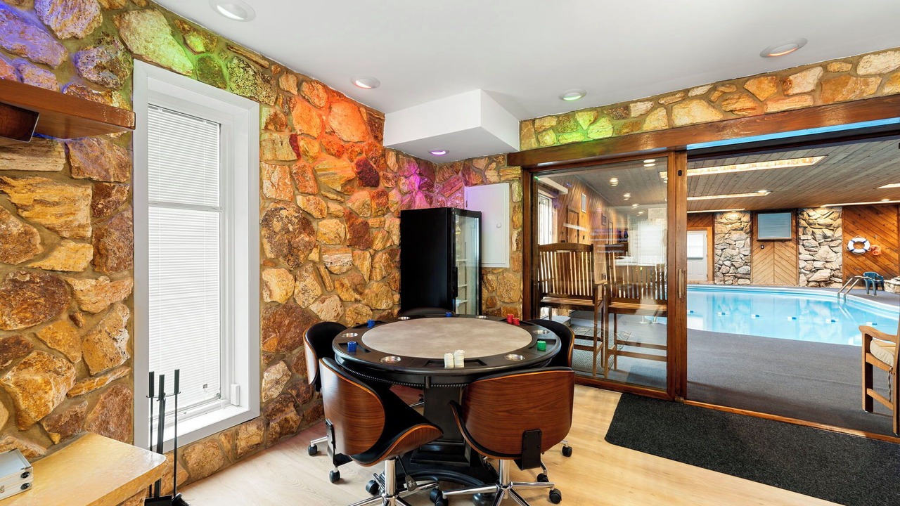 Photo of Bedroom in Bensenville