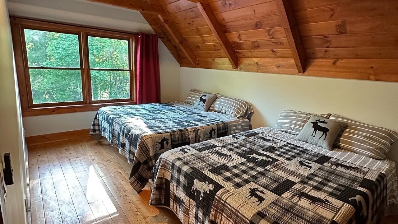 Photo of Bedroom in Apple River