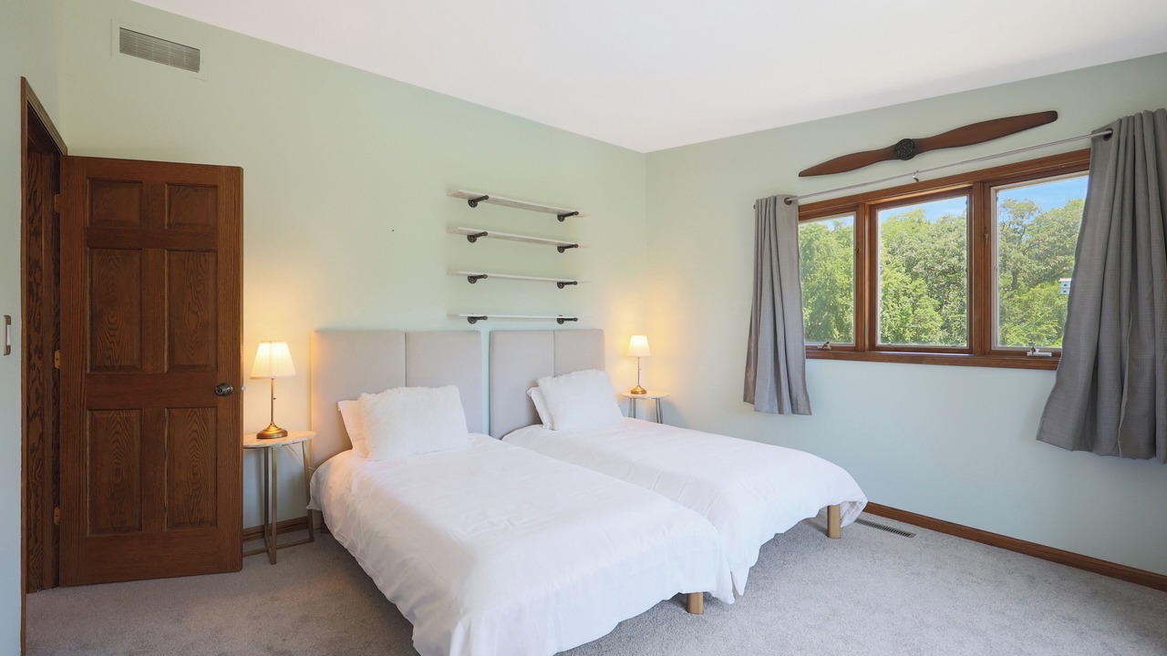Photo of Bedroom in McHenry