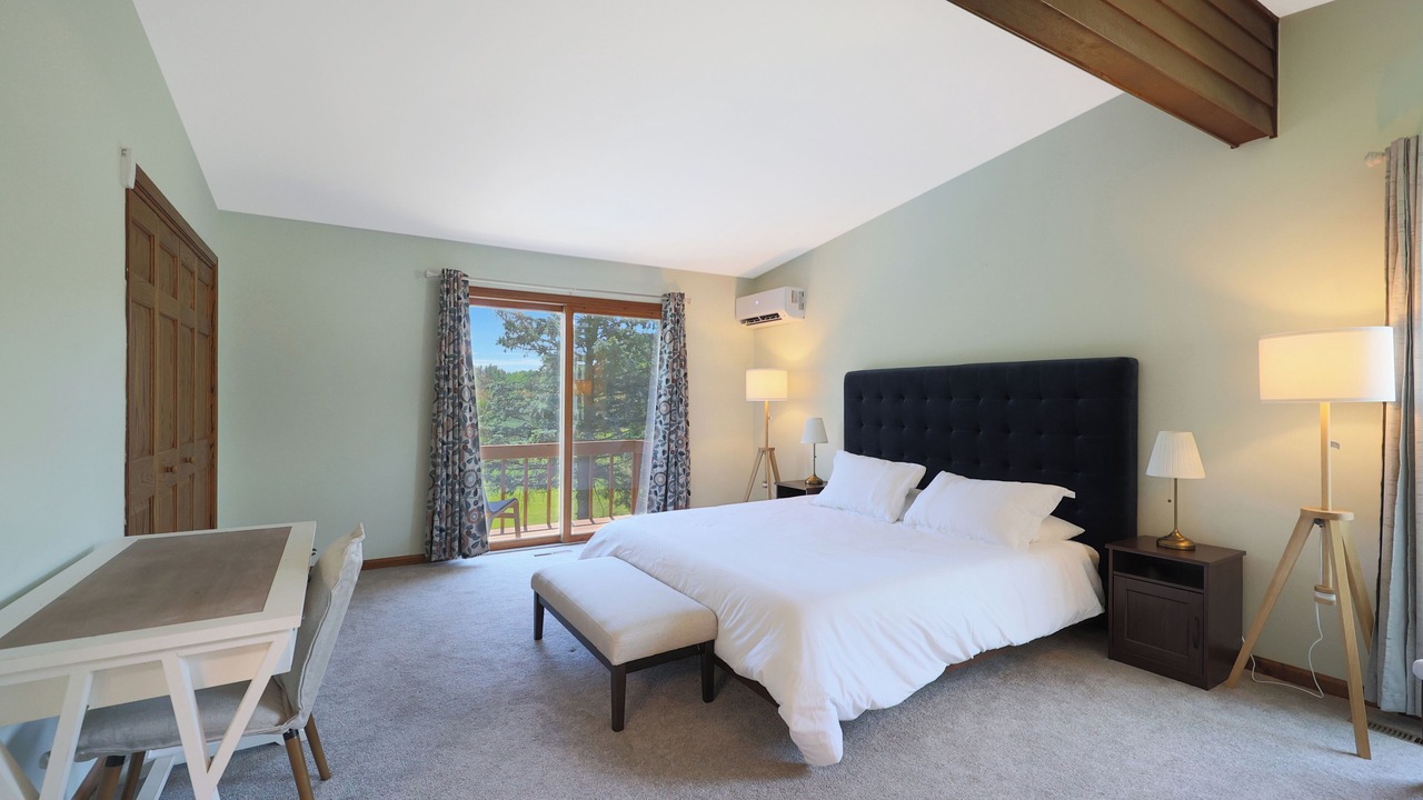 Photo of Bedroom in McHenry
