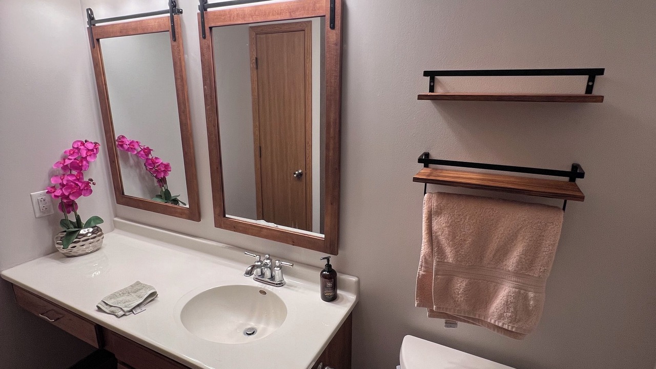 Photo of Bathroom in Batavia
