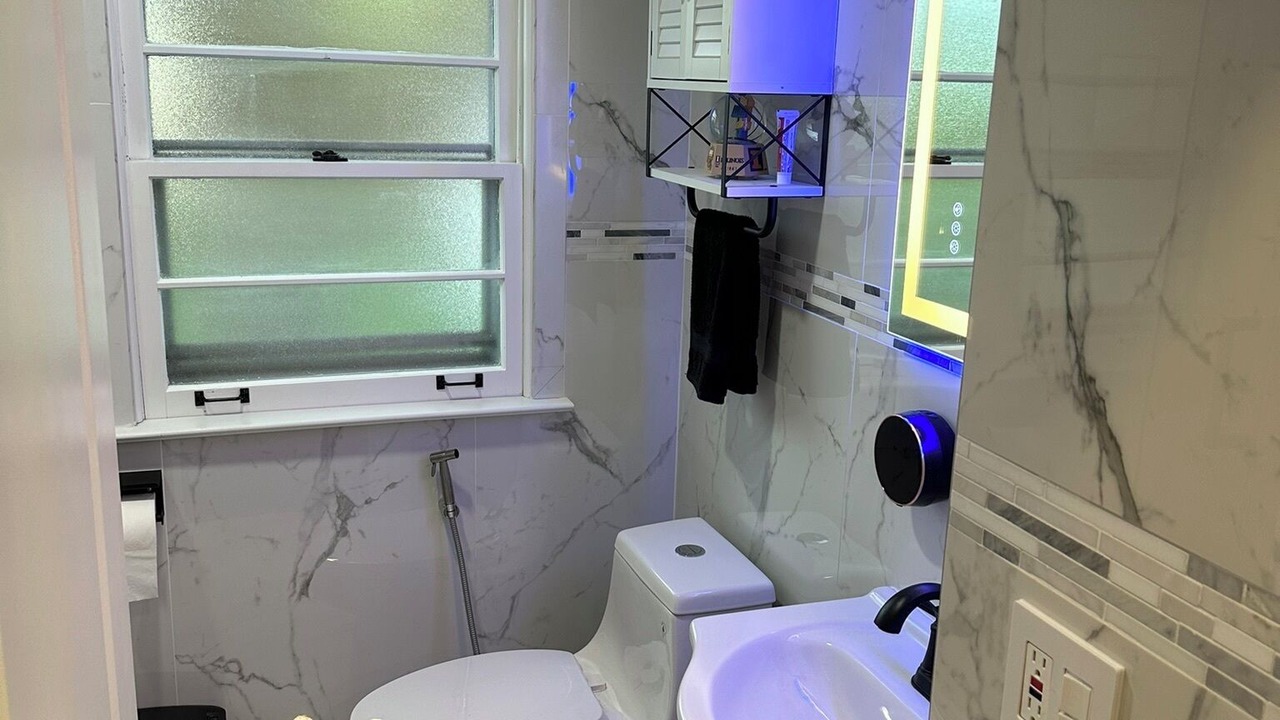Photo of Bathroom in Des Plaines