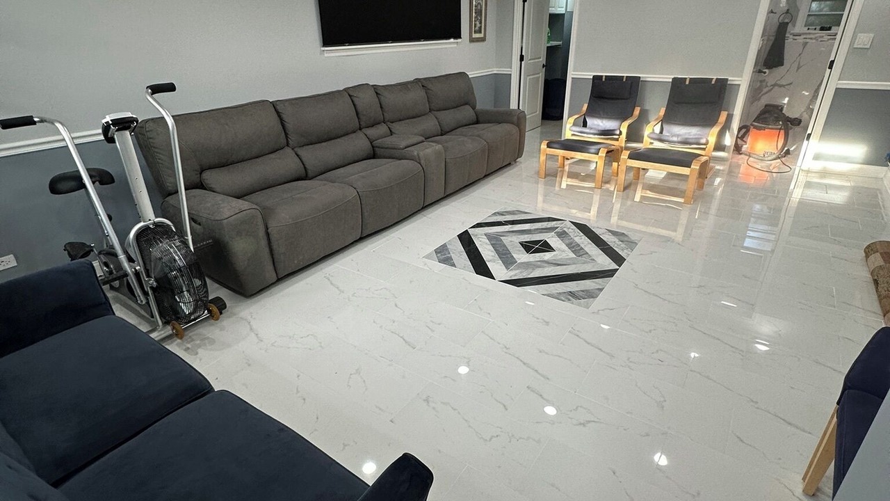 Photo of Livingroom in Des Plaines