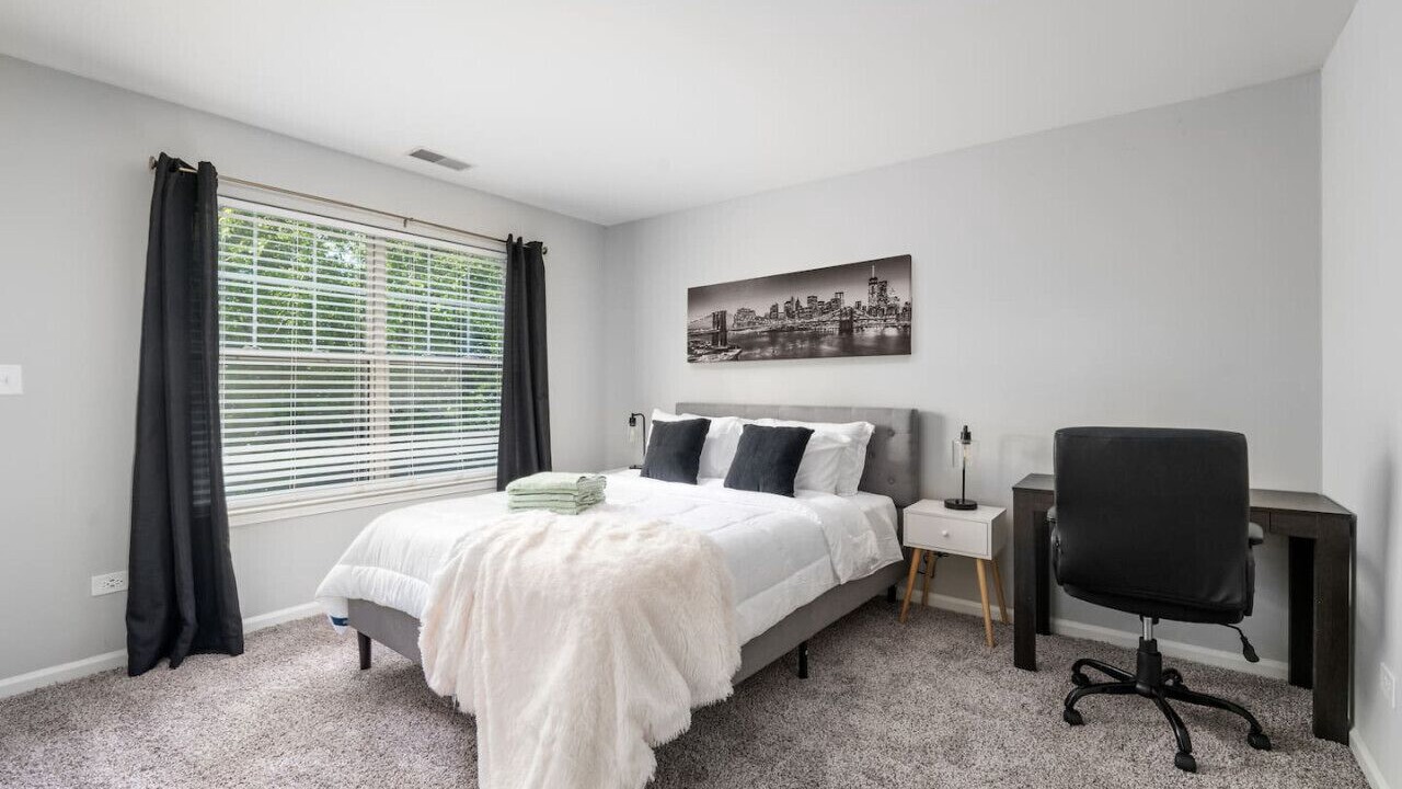 Photo of Bedroom in Gurnee
