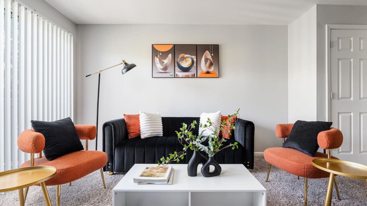 Photo of Livingroom in Gurnee