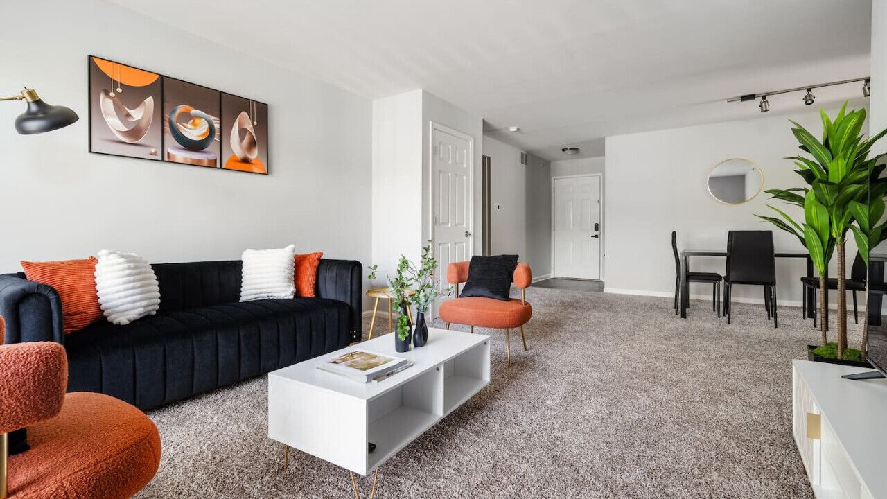 Photo of Livingroom in Gurnee