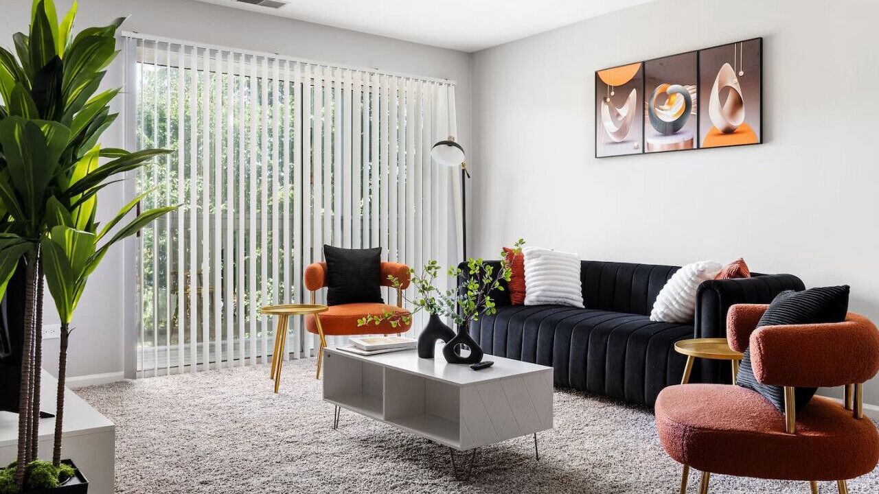 Photo of Livingroom in Gurnee