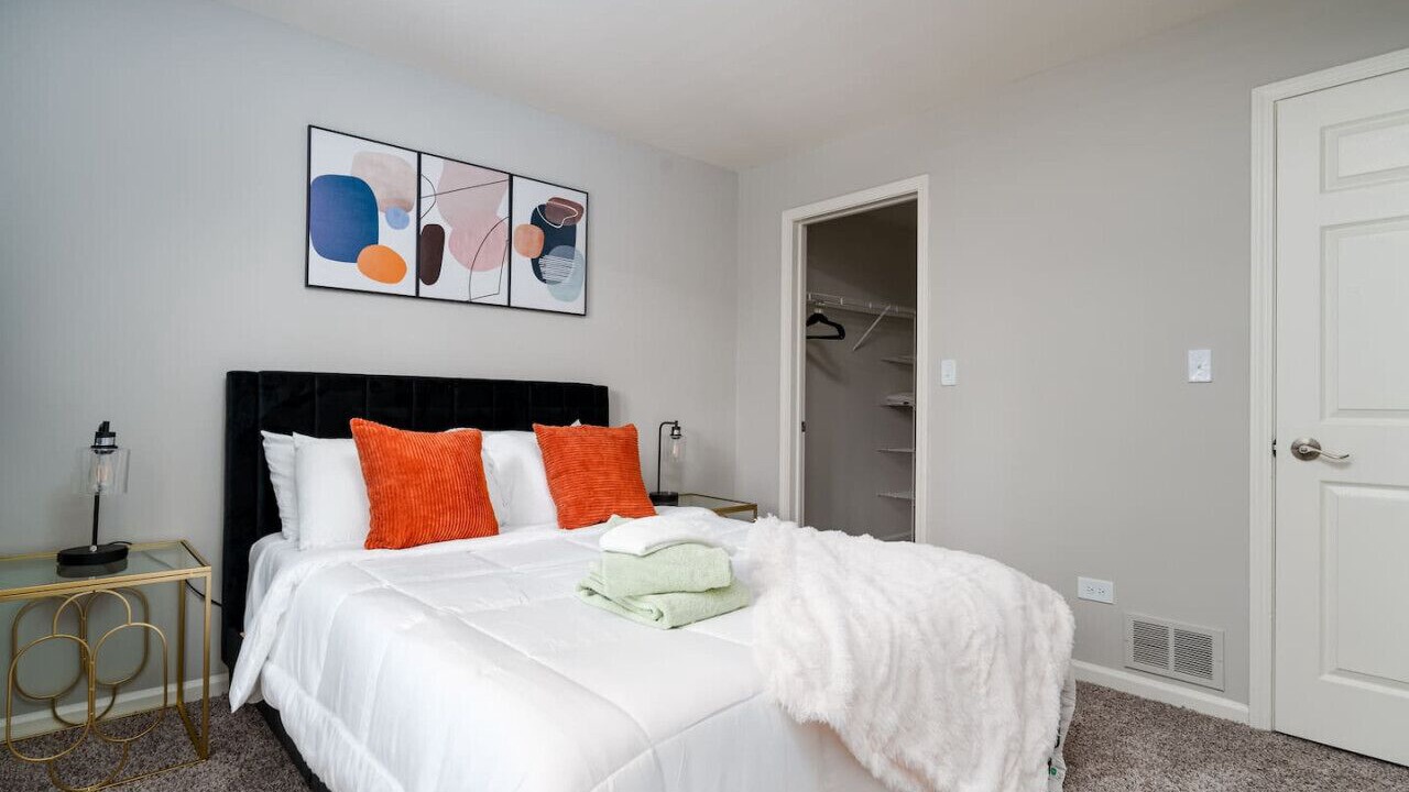 Photo of Bedroom in Gurnee