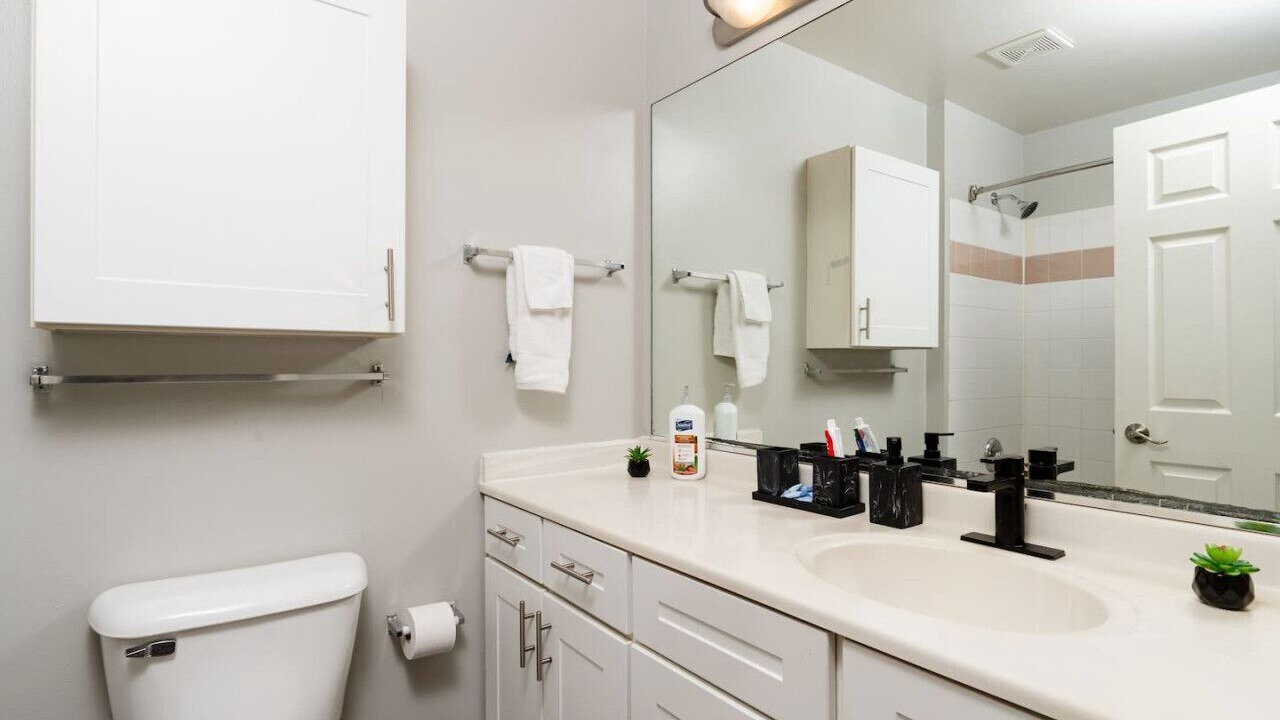 Photo of Bathroom in Gurnee