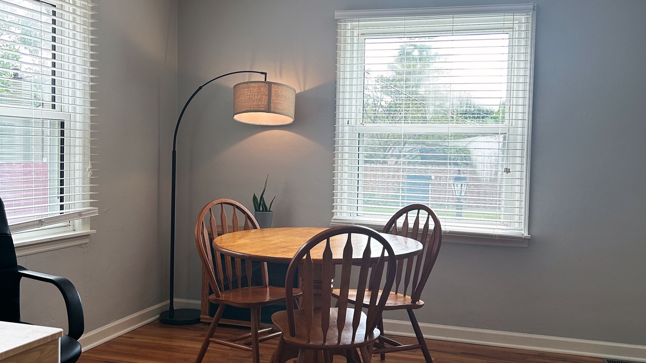 Photo of Livingroom in Champaign