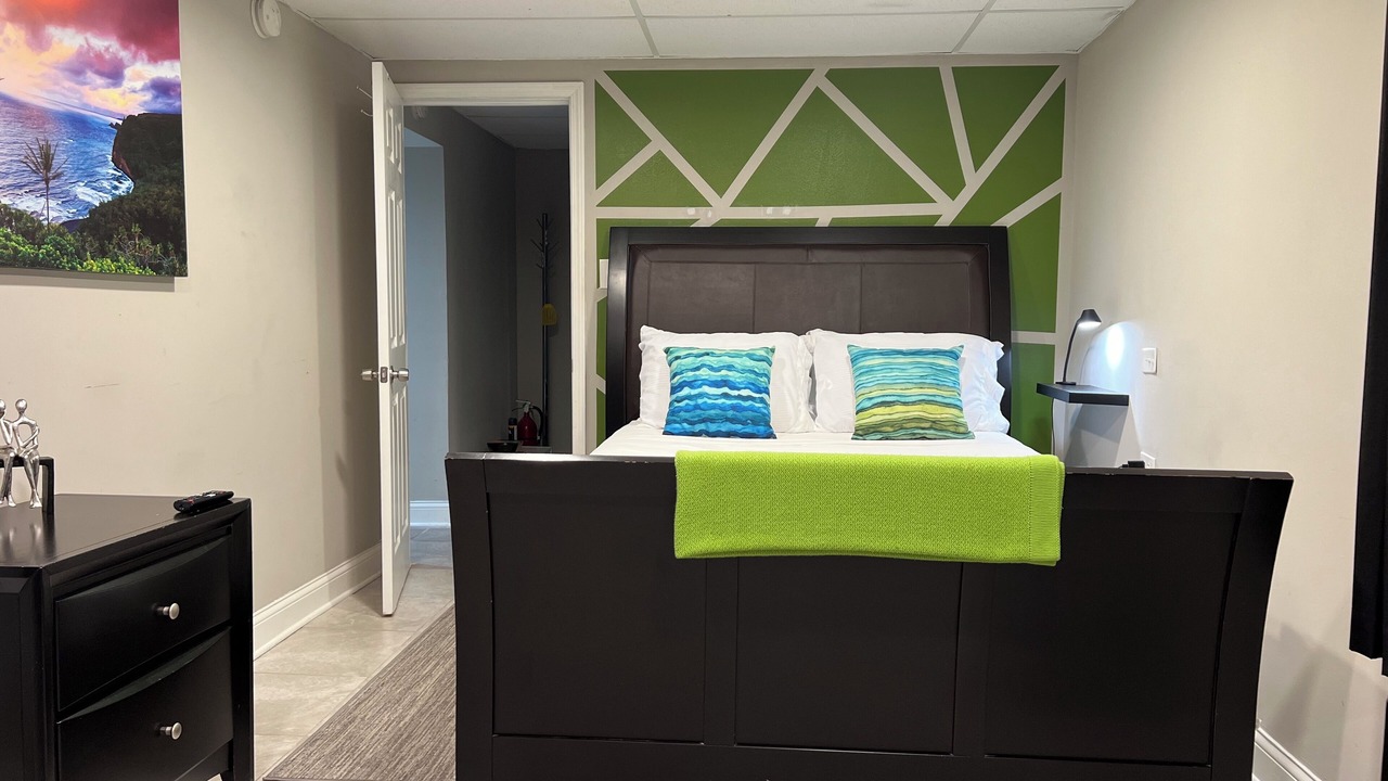 Photo of Bedroom in Hickory Hills