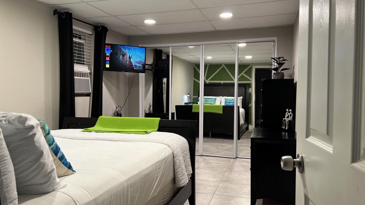 Photo of Bedroom in Hickory Hills