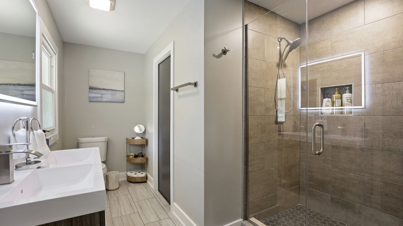 Photo of Bathroom in Flossmoor