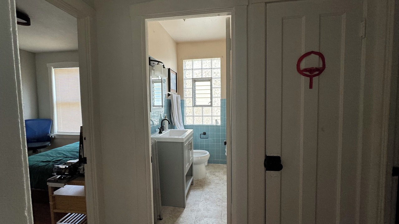 Photo of Bathroom in Albany Park