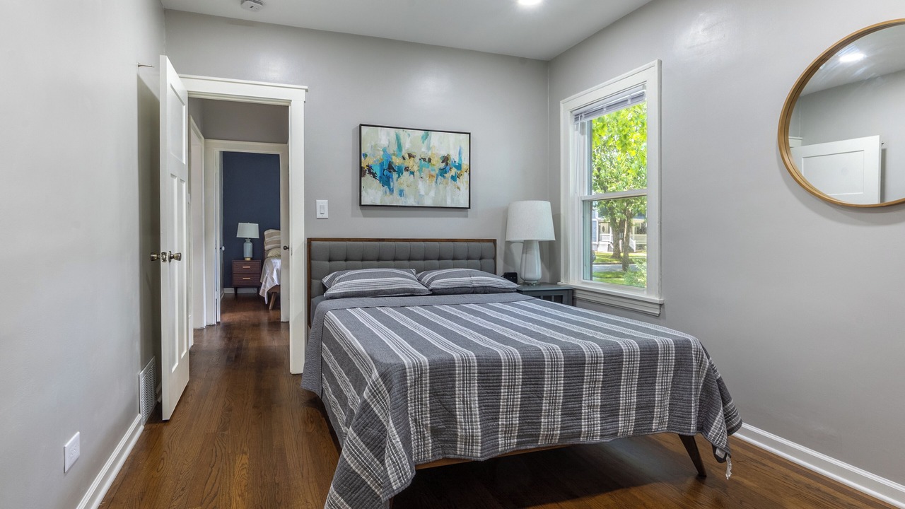 Photo of Bedroom in Evanston