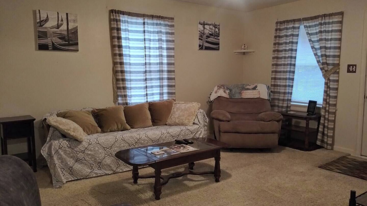 Photo of Livingroom in Springfield