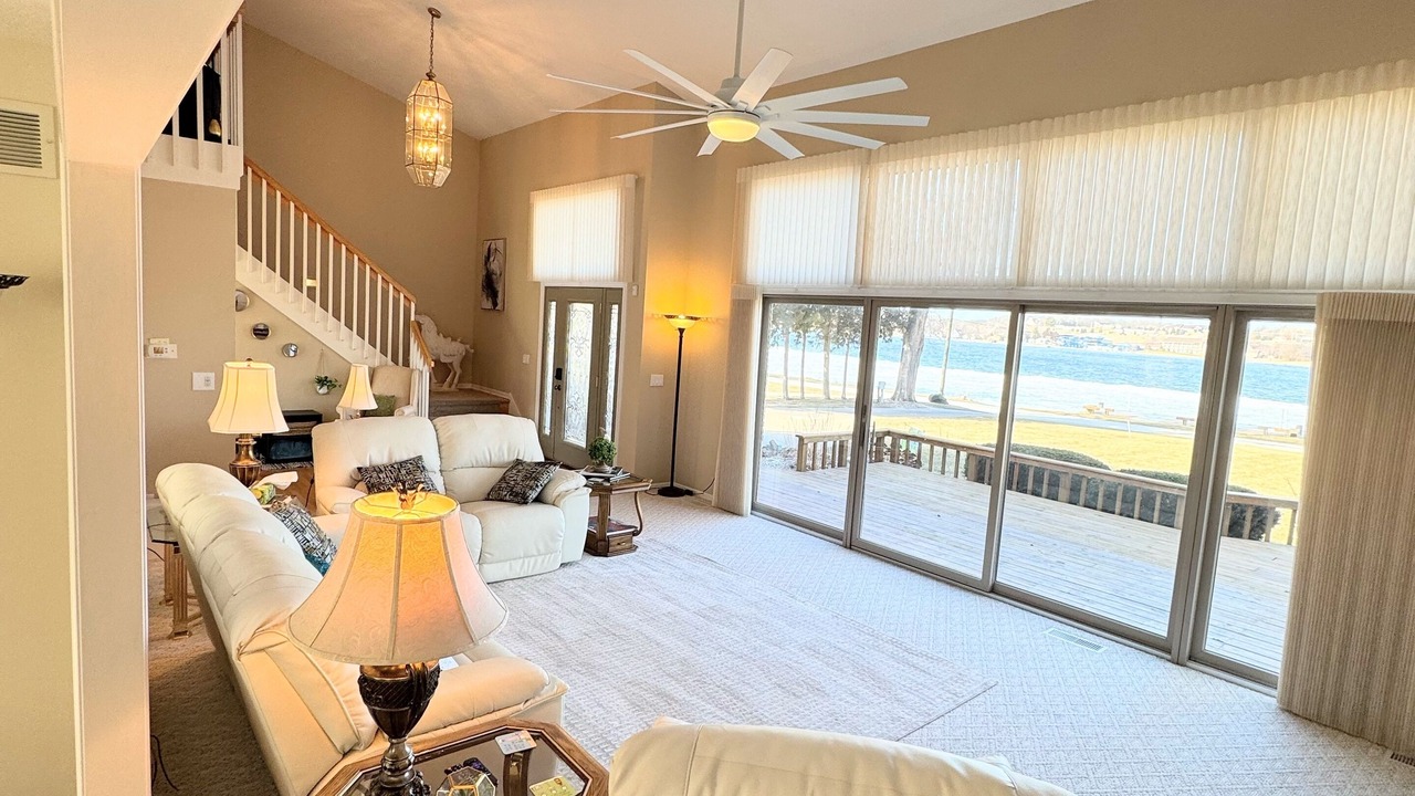Photo of Livingroom in Port Byron