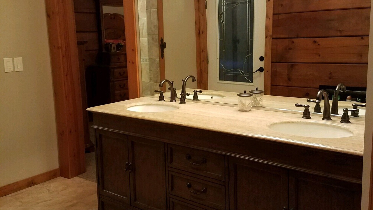 Photo of Bathroom in Brookport