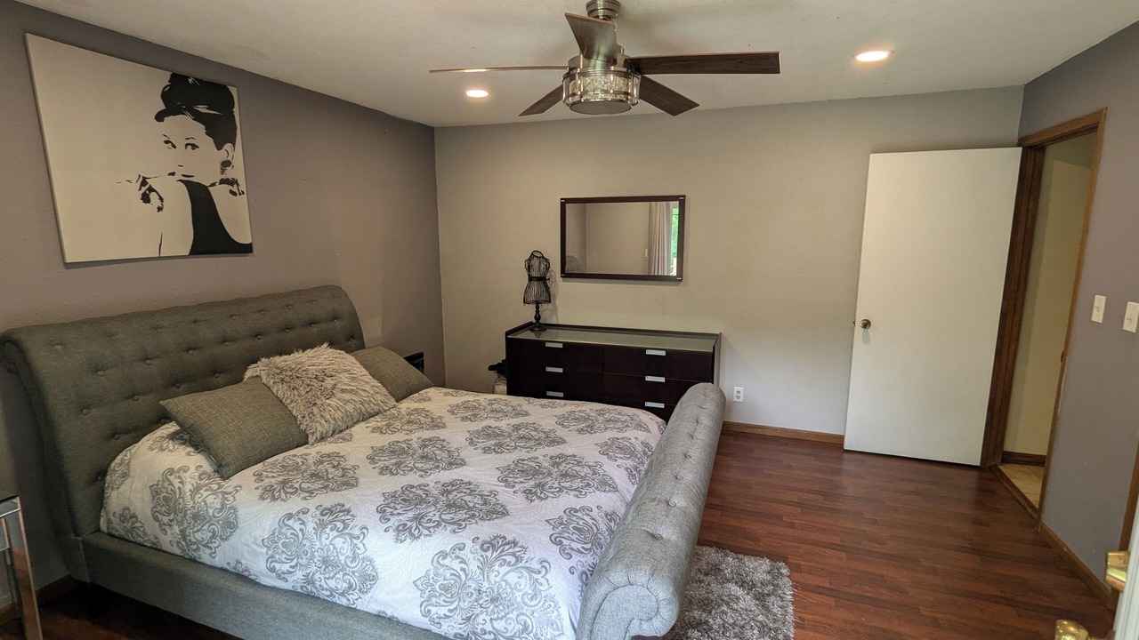 Photo of Bedroom in Loves Park