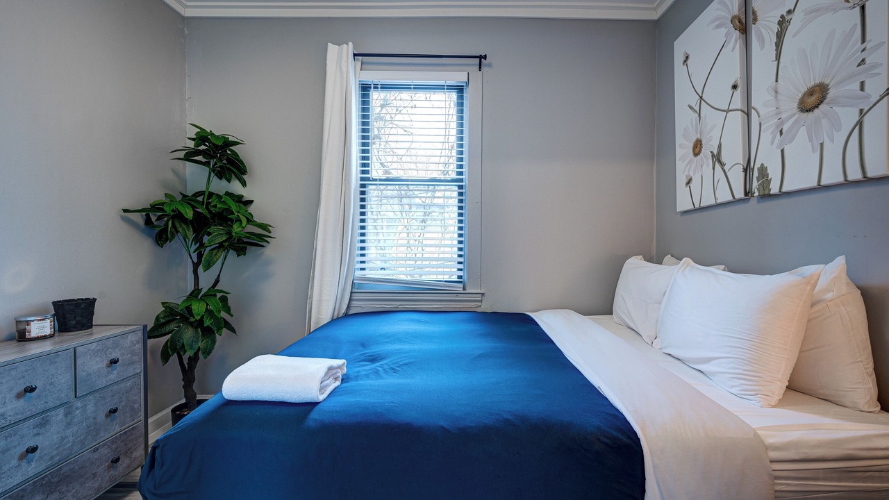 Photo of Bedroom in Wicker Park